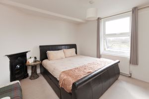 Bedroom- click for photo gallery